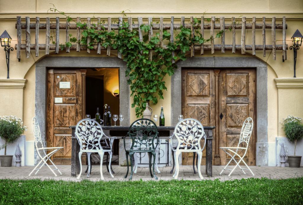 Luxury Vineyard Resort Chateau Ramsak Maribor Ngoại thất bức ảnh